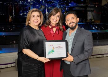 Reconoce Gobierno de Sonora trayectoria académica de docentes de la UES