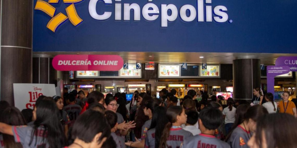 Gobierno del Sonora lleva al cine a más de 5 mil estudiantes: ISJ