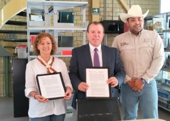 Gobierno de Sonora firma convenio con Sedema en favor del bienestar animal
