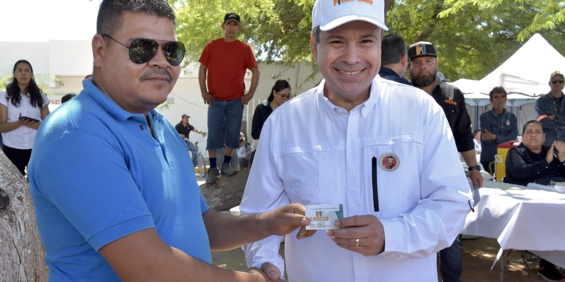 Beneficia Toño Astiazarán a familias del poblado con Mega Jornada de Salud y descacharre