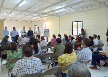 Cumple Toño Astiazarán a familias del Sahuaro con entrega de salón multifuncional en beneficio de la comunidad