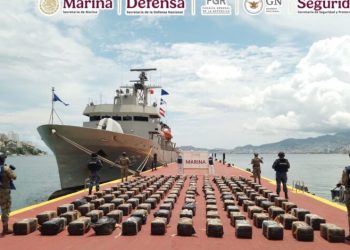 Marina asegura más de 3.5 toneladas de cocaína frente a costas de Guerrero