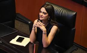 Andrea Chávez dice no a presidir el Senado; va por la candidatura en Chihuahua y anuncia gira de promoción