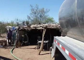 Gobierno de Sonora y autoridades yaquis supervisan abastecimiento de agua en comunidades del Pueblo Yaqui