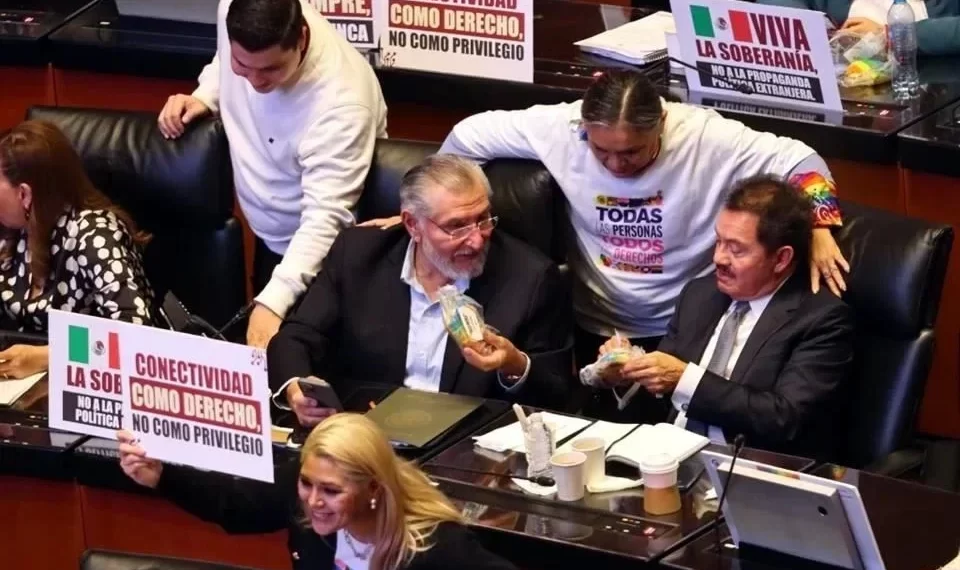 Aprueba Senado Ley Telecom