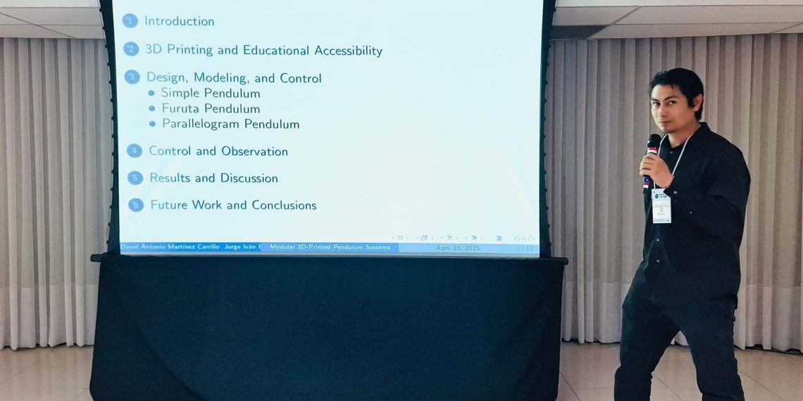 Docentes de la Universidad Tecnológica de SLRC imparten conferencia sobre tecnología en Brasil