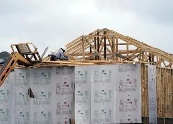 Ascenderían deudas de Pemex con constructoras a 7 mil mdp