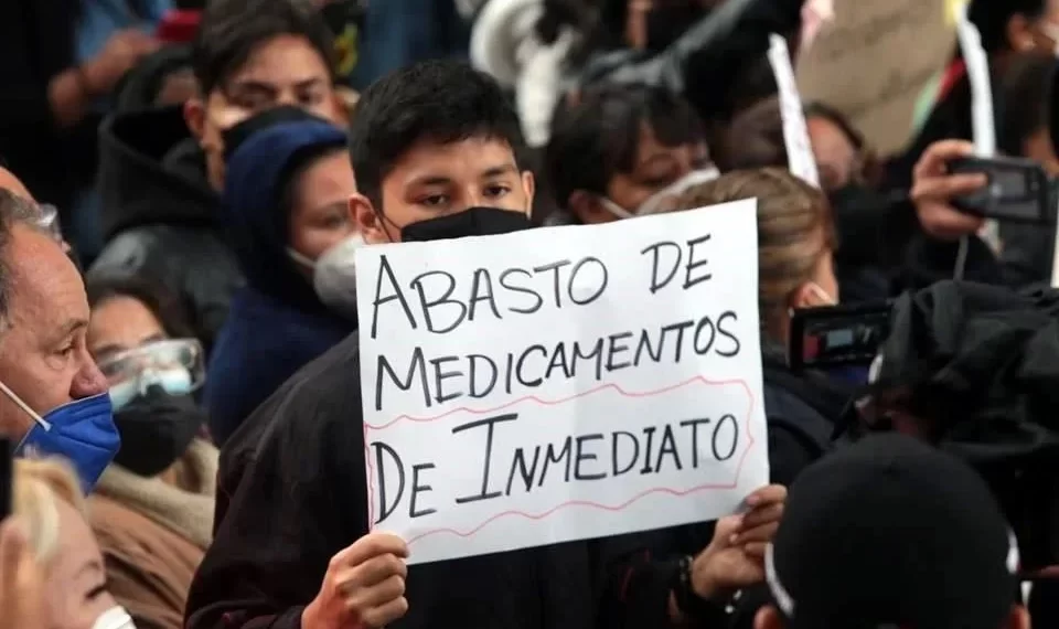 Suspenden movilización por desabasto de oncológicos