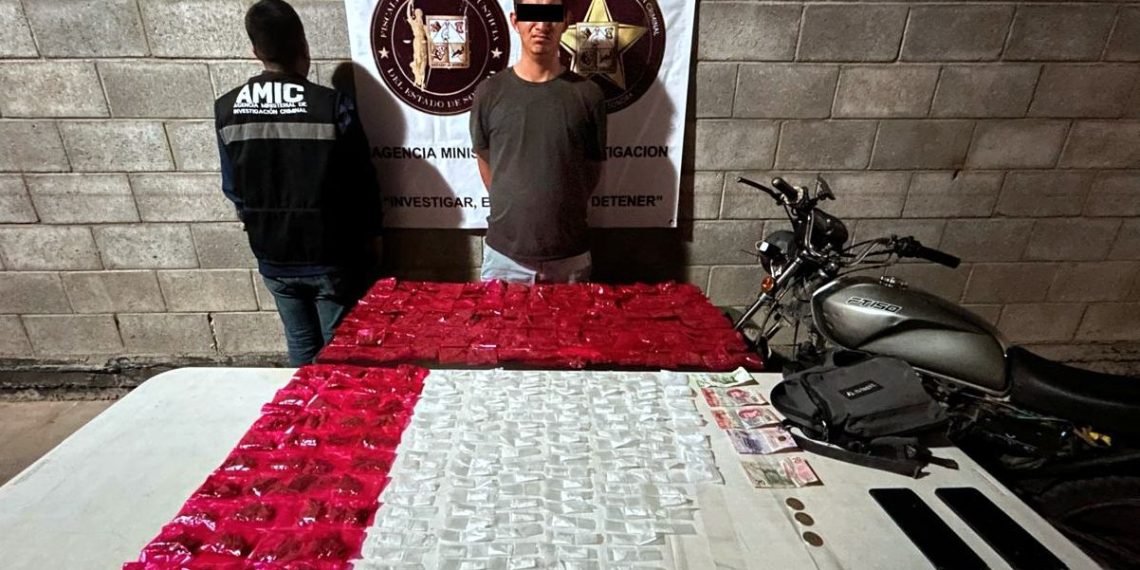 Captura AMIC en Bahía de Kino a sujeto con varias dosis de diversas droga