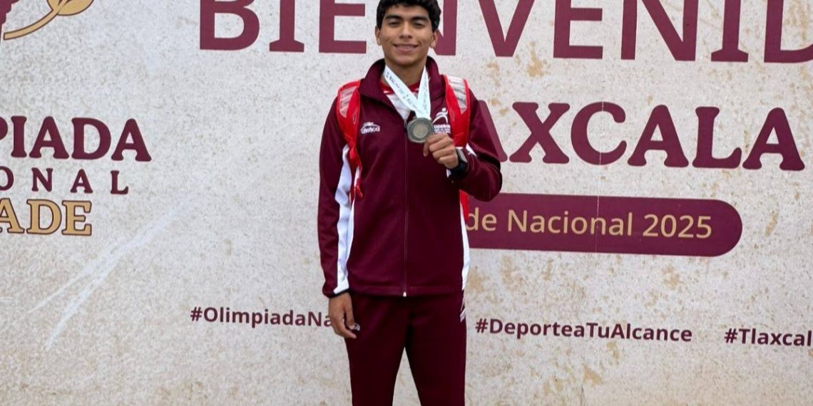 Es alumno de Cobach Sonora subcampeón nacional en los 100 metros de la Olimpiada Conade 2025