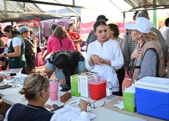 Con Sonora Atiende, Gobernador Durazo lleva servicios gratuitos a la colonia Pueblitos