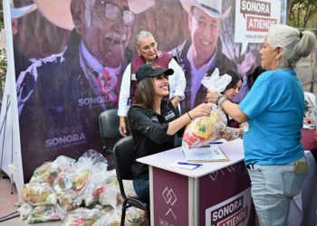 Gobernador Durazo acerca servicios gratuitos a familias del Coloso Alto con feria de “Sonora Atiende”
