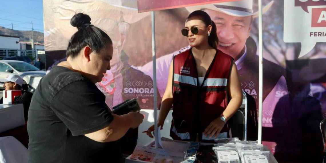 Gobernador Durazo cumple a familias de la colonia La Caridad con servicios gratuitos de “Sonora Atiende”