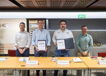 Gobierno de Sonora lleva a cabo firma de convenio entre Icatson y CMIC Sonora para fortalecer la industria de la construcción