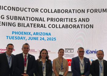 Gobernador Durazo consolida el liderazgo de Sonora en la industria de semiconductores, apostando por la integración regional y el talento técnico