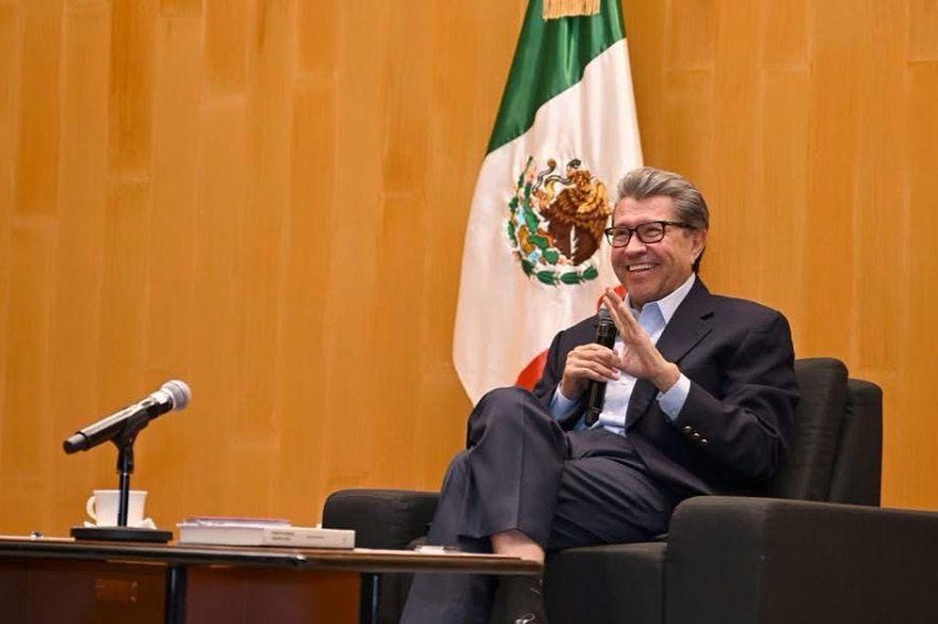 Diputado Ricardo Monreal plantea reformas para prohibir la venta de bebidas energéticas a menores de 18 años