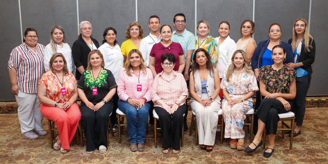 Encabeza doctora Karla Córdova González encuentro con alcaldesas y alcaldes