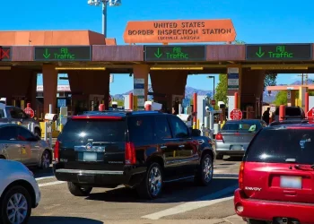 Tiroteo en garita Dennis DeConcini deja un herido en cruce Nogales a Arizona