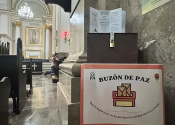 Instalan “buzón de paz” en catedral de Hermosillo para mensajes anónimos y denuncias