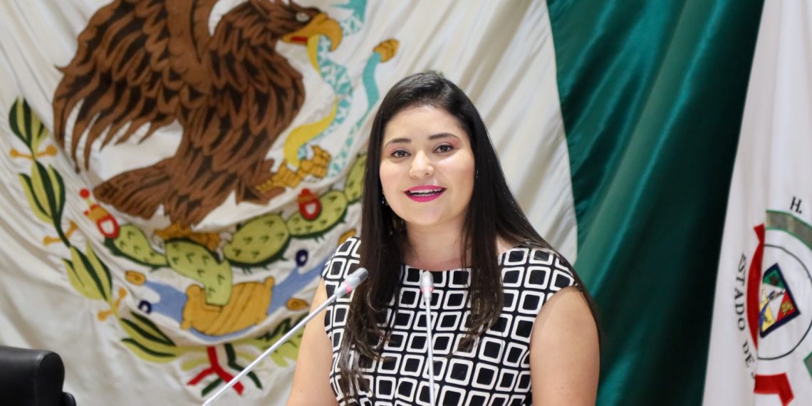 Propone diputada Deni Gastélum regular el uso de dispositivos electrónicos y tecnologías de la información en planteles educativos