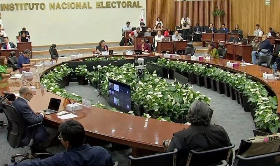 Perdona INE multas por 33 mdp a partidos