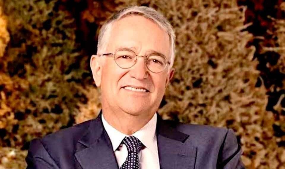 Revela WSJ estafa a Salinas Pliego por 400 mdd