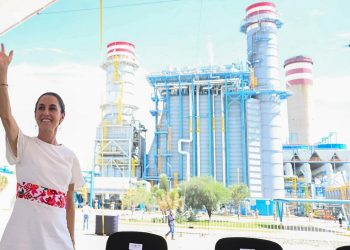 Sheinbaum promete construir 60 plantas de la CFE