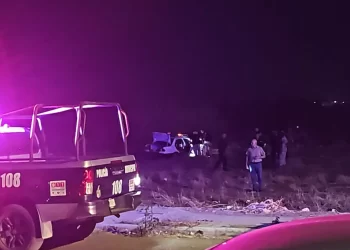 Tirotean taxi en la colonia Casa Blanca de Ciudad Obregón; hay una mujer fallecida