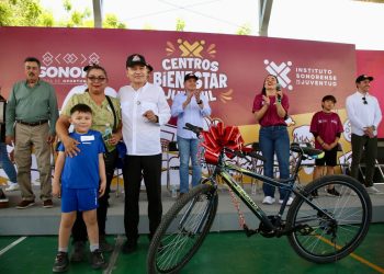 Gobernador Durazo impulsa formación de más de 100 mil niños y jóvenes con Centros de Bienestar