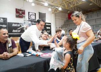 Supervisa Gobierno de Sonora avance en la entrega de uniformes escolares: SEC