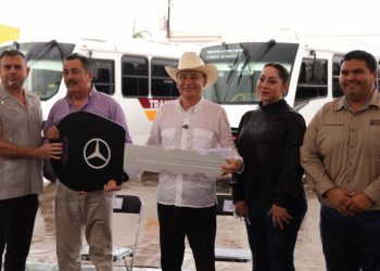 Gobernador Alfonso Durazo puso en marcha la nueva Línea 16 Transversal en Ciudad Obregón