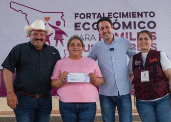 Beneficia Gobierno de Sonora a más de mil familias con apoyos económicos en el sur del estado
