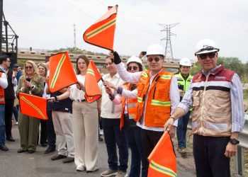 Gobernador Durazo impulsa la transformación de Nogales con más de mil becas universitarias y modernización carretera