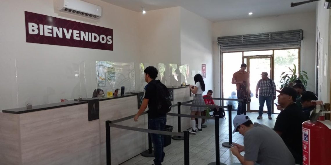 Atiende Gobierno de Sonora módulos de credencialización de transporte y electrolinera en vacaciones