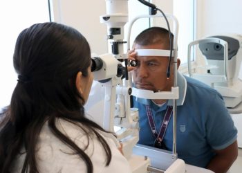 Amplía Gobierno de Sonora atención oftalmológica en Isssteson