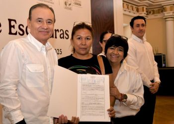 Gobernador Durazo garantiza seguridad patrimonial con entrega de escrituras y vivienda para personas en situación de víctimas