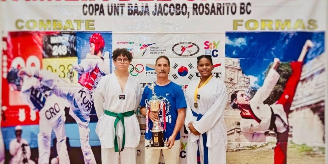 Destacan estudiantes deportistas sonorenses en competencia regional de taekwondo: Utslrc