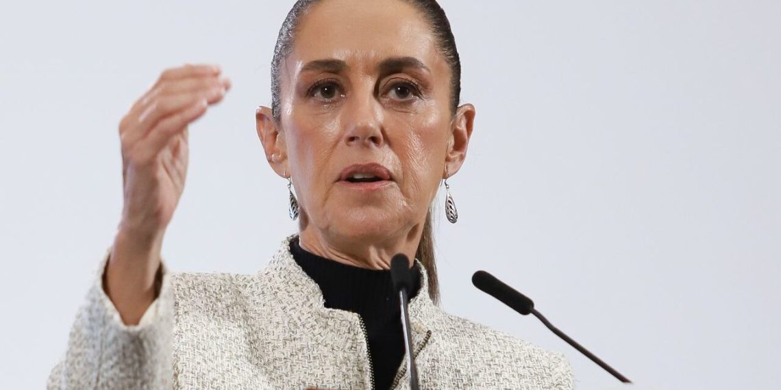 Entrega de presos a EU fue decisión ‘soberana’ y por seguridad de México: Sheinbaum