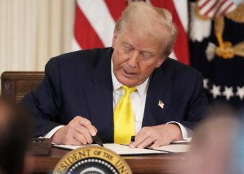 Trump habría ordenado al Pentágono usar fuerza militar contra los cárteles, reporta el NYT