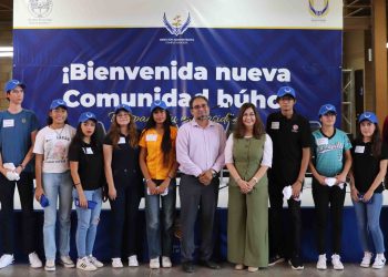 Da Rectora bienvenida a nuevas y nuevos búhos del sur del estado