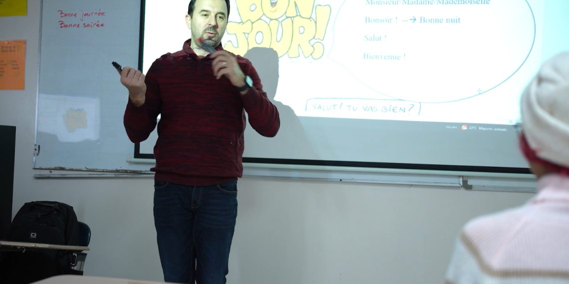 Invita Unison a ser parte de los cursos del Departamento de Lenguas Extranjeras este semestre