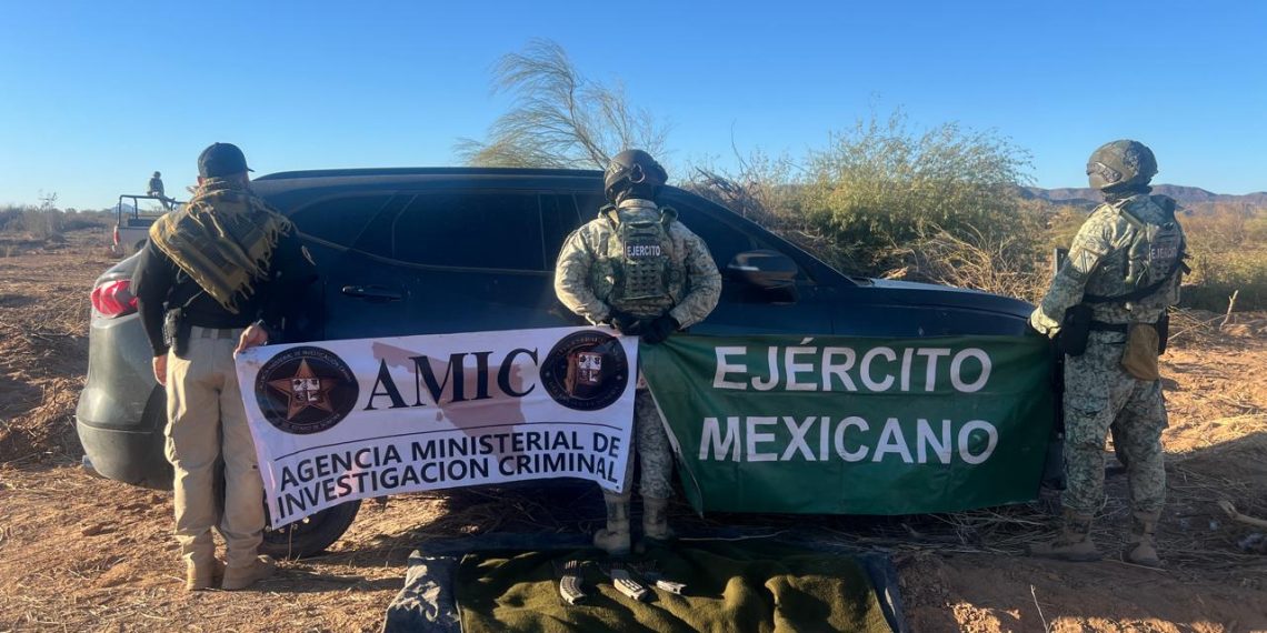 Aseguran vehículo con reporte de robo y cargadores abastecidos en Sonoyta