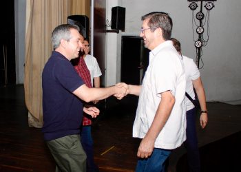 Disfrutan navojoenses obra de teatro que promueve el cuidado del agua, impulsada por Omar Del Valle Colosio