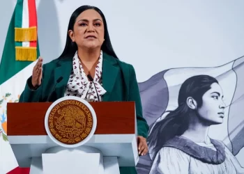 Servicios de salud, única carencia social que ha subido: Ariadna Montiel