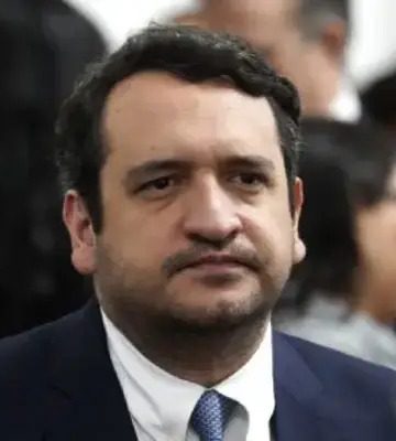 Morena oculta gastos de Andy; en la opacidad, 96 viajes