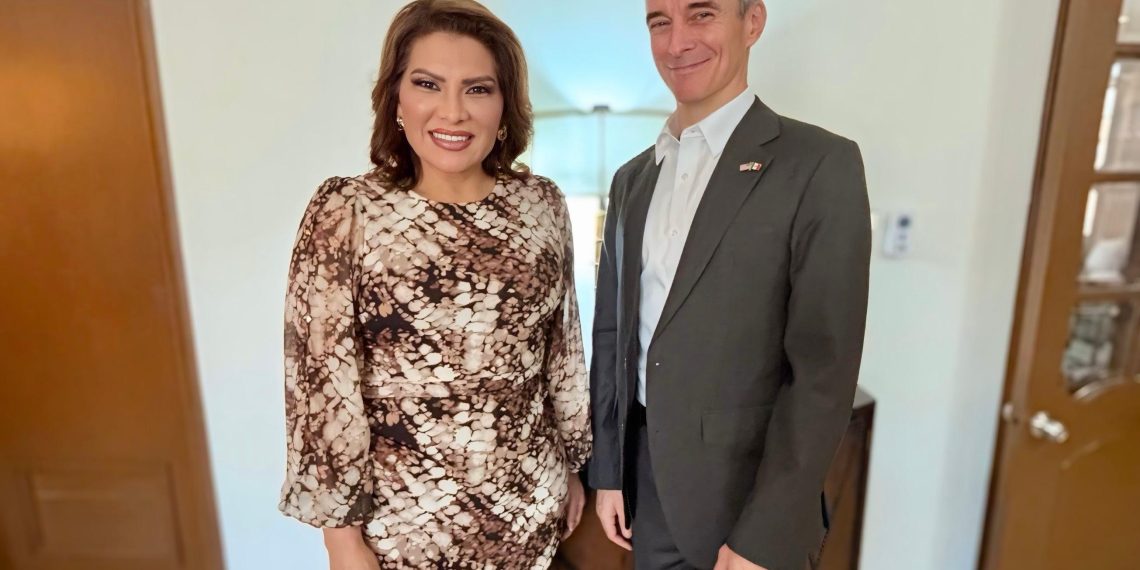 Nos reunimos con el cónsul de Estados Unidos y el sector minero para crear un puente de comunicación más estrecha: Lorenia Valles