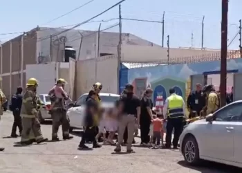 Evacúan a 111 Niños tras explosión de transformador en guardería de Hermosillo