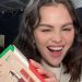 Selena Gómez presenta rubor y brillo labial con un toque picante