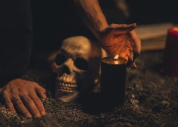 Preocupa a Iglesia proliferación de contenido que exalta la muerte