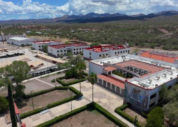 Fortalece Gobierno de Sonora formación profesional de estudiantes en empresas internacionales: Unisierra